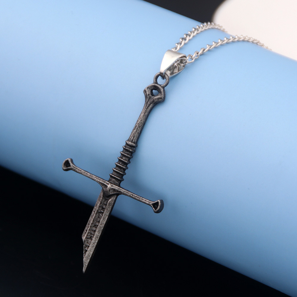 Retro Gaming Keychain - Collier pendentif épée cassée Narsil vintage